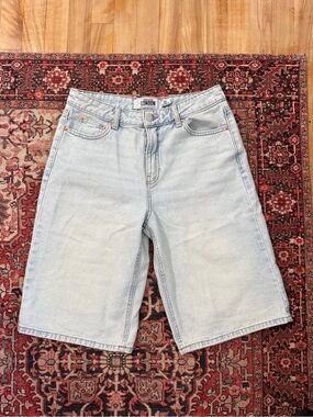 Light Wash Denim Low Rise Baggy Jorts